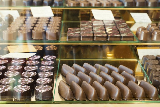 Bruges Day Trip With Audio Guide Option From Paris - Independent Exploration