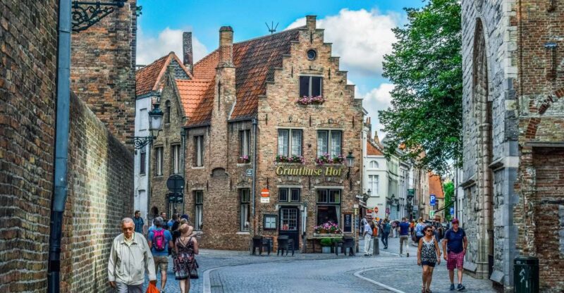Bruges: Escape Tour - Self-Guided Citygame - Starting Point and Flexibility