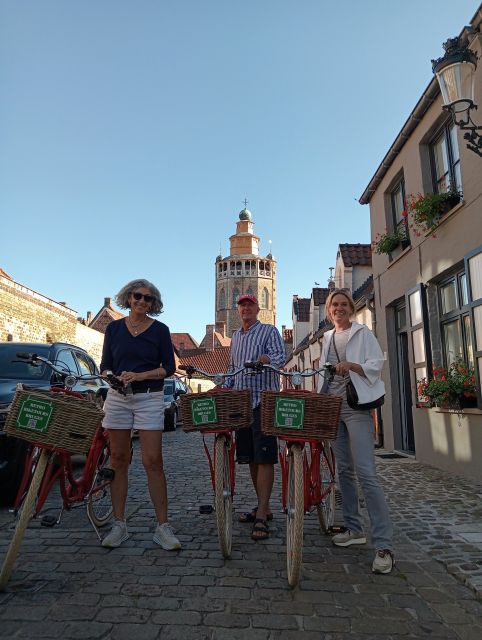 Bruges: Guided Retro Bike Tour of Highlights and Hidden Gems - Engaging Storytelling by Guides