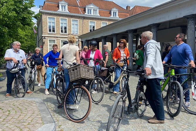 Bruges, Guided Retro Biketour: Highlights and Hidden Gems - Bicycling With Knowledgeable Local Guides