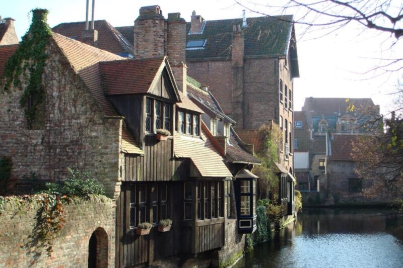 Bruges Private 2-Hour Walking Tour - Starting and Ending Points