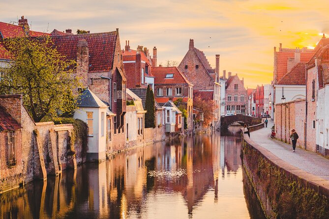 Bruges: Self-Guided Mobile Scavenger Hunt and Walking Tour - Getting to the Meeting Point and Back