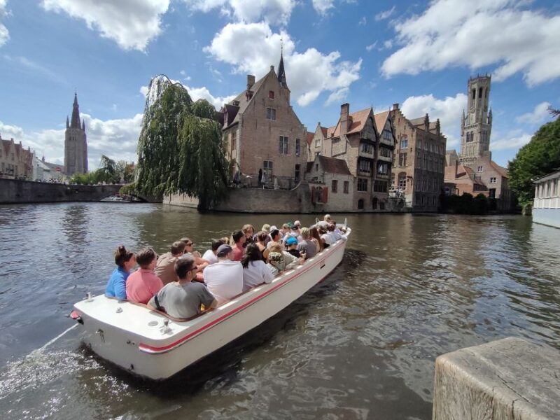 Bruges: Small Group Boat Cruise and Guided Walking Tour - Itinerary Highlights