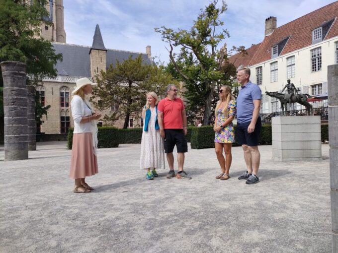 Bruges: Small Group Boat Cruise and Guided Walking Tour - Getting Started
