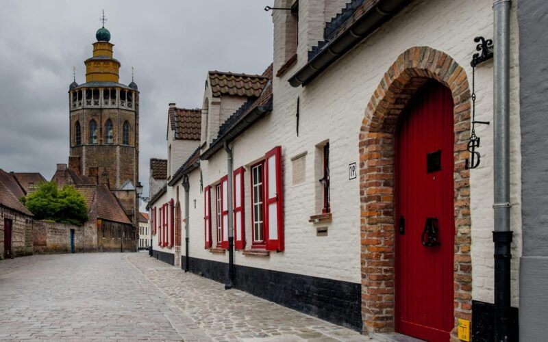 Bruges Unveiled: Exclusive Walking Adventure - Inclusions