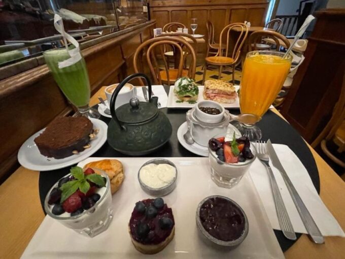 Brunch for 2 at El Gato Negro - Notable Bar of the City - Frequently Asked Questions