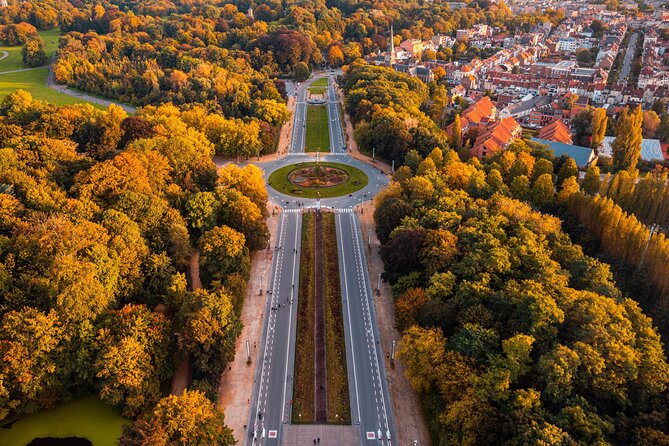 Brussels : 3-Hour Bike Tour With A Guide (Private Tour) - Meeting and Pickup