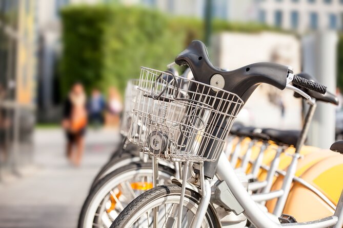 Brussels : 3-Hour Bike Tour With A Guide (Private Tour) - Cancellation and Booking