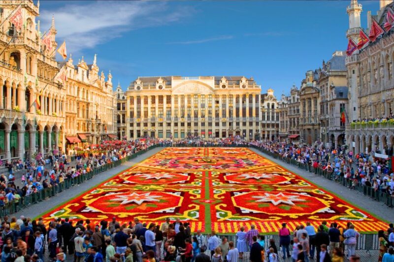 Brussels : Bachelorette Party Outdoor Smartphone Game - Booking Information