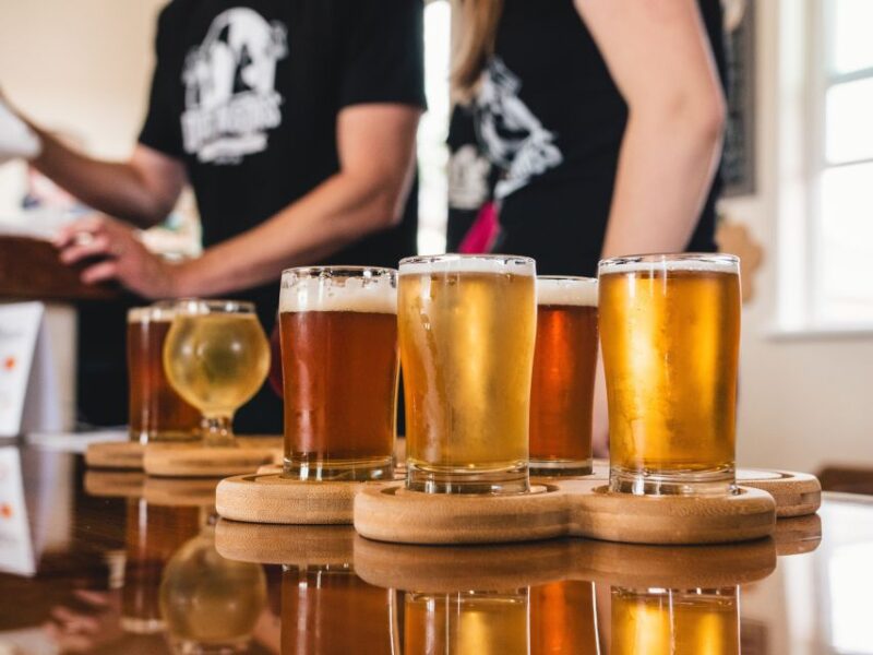 Brussels: Beer Tasting With a Local Guide - Tasting at a Classic Local Bar