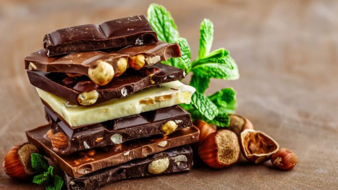 Brussels: Belgian Chocolate Making Workshop With Tastings - Chocolate Making Process