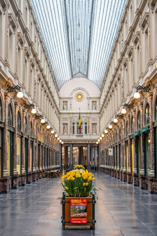 Brussels: Capture the Most Photogenic Spots With a Local - Capturing Iconic Views of the City