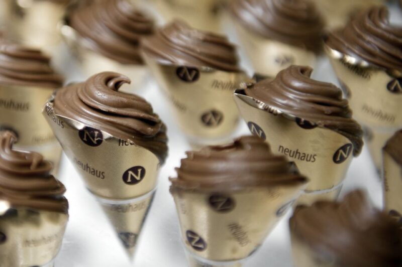 Brussels: Chocolate Workshop and Guided Walking Tour - Arriving Early