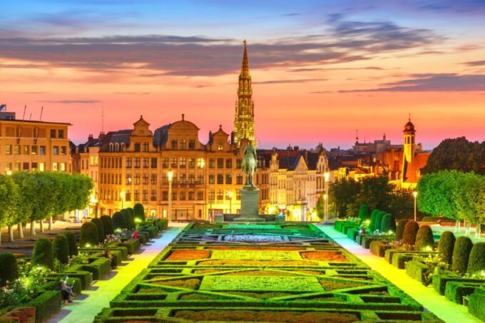 Brussels: Christmas Market Magic Walking Tour With a Local - Tour Policies and Recommendations