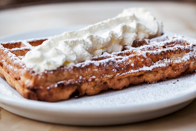 Brussels Discovery Tour: Belgian Food, Chocolate, Waffles, Beer, Sightseeing - Beer Tastings