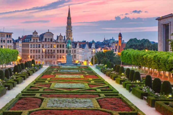 Brussels: First Discovery Walk and Reading Walking Tour - Recap