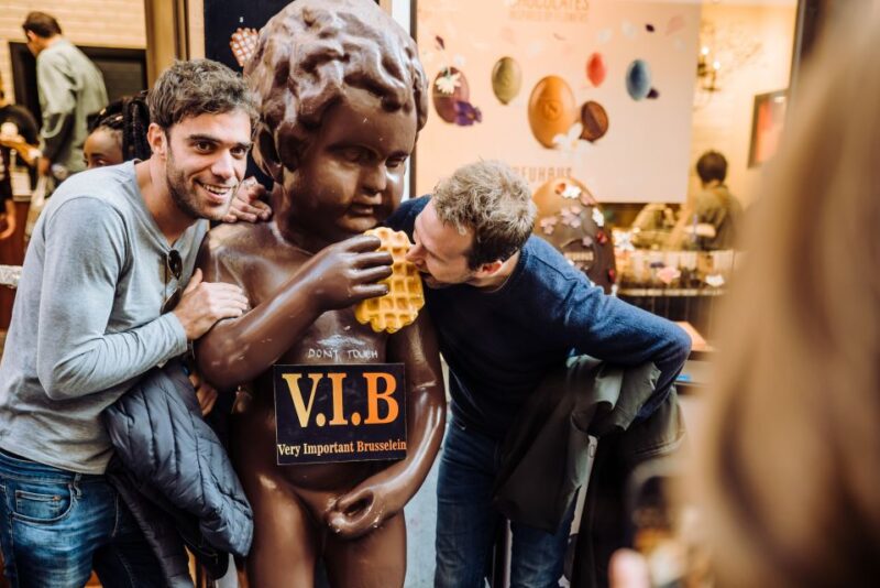Brussels: Highlights & Hidden Gems Private Walking Tour - Personalization and Guide