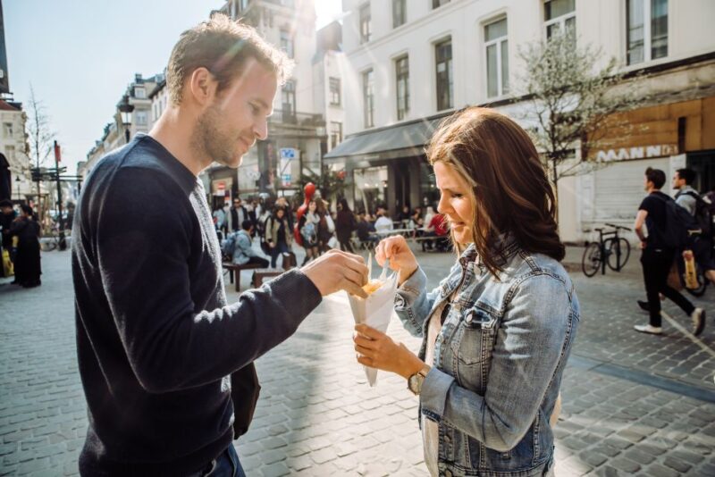 Brussels: Highlights & Hidden Gems Private Walking Tour - Discover Brussels History