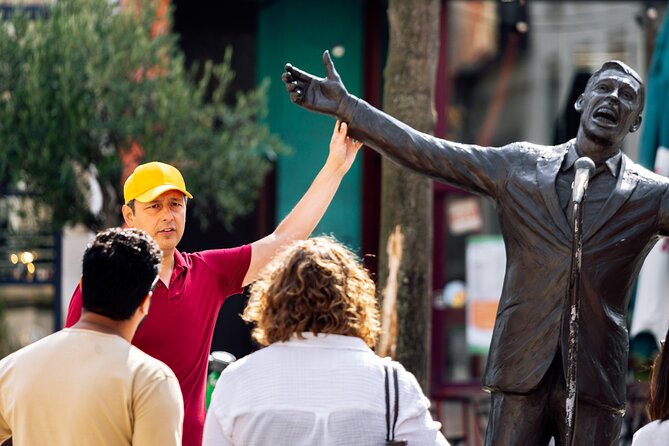 Brussels: Historical Walking Tour With Chocolate & Waffle Tasting - What to Expect
