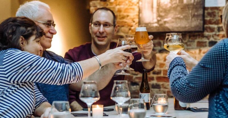 Brussels: Private Beers, Bars, and Live Music Tour by Night - Local Beers and Brews