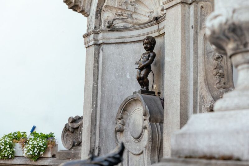 Brussels: Private Tour W/ Locals – Highlights & Hidden Gems - Meeting Point