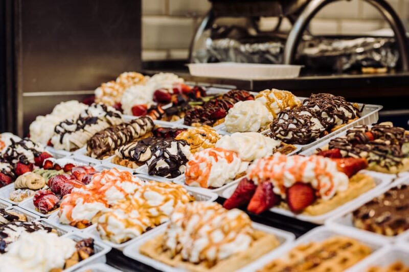 Brussels: Private Trip to Bruges & Food Tour With 6 Tastings - Belgian Frites Sightseeing