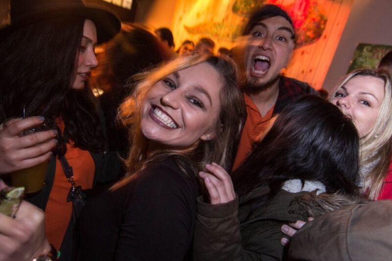 Brussels: Pub Crawl and Nightlife Party Experience - Highlights of the Experience