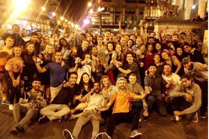 Brussels Pub Crawl - Nightlife & Party Experience - Group Size and Accessibility