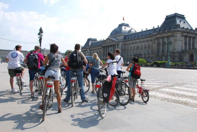 Brussels: Sightseeing Bike Tour - Tour Duration and Distance