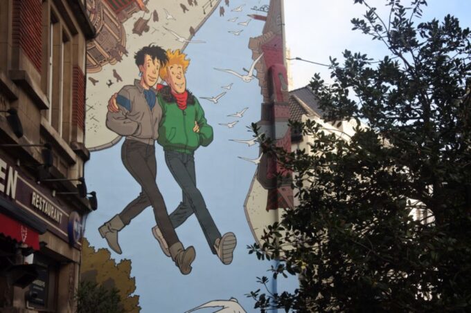 Brussels: the Comic Book Walls Walking Tour - Duration and Pricing