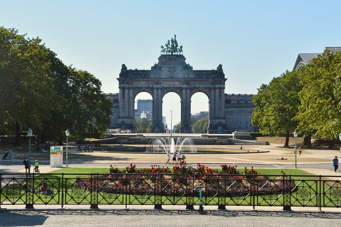 Brussels Tootbus Golden Hour Sightseeing Tour - Tootwalks and Onboard Amenities