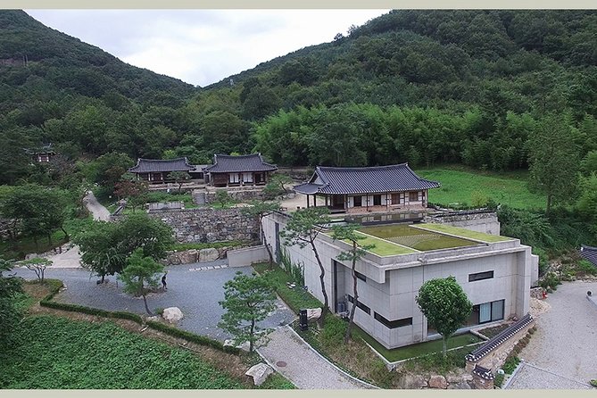 BTS Fliming Location in Jeonju Tour With House of Awon, Jeonju Zoo - Inclusions and Pricing