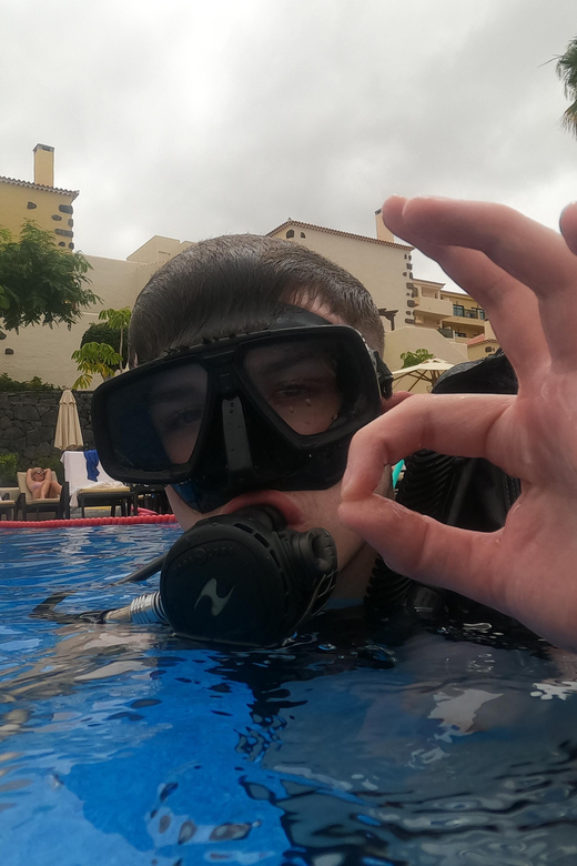 BUBBLEMAKER: FIRST SCUBA DIVING EXPERIENCE FOR CHILD ADEJE - Instructor Ratio and Qualifications