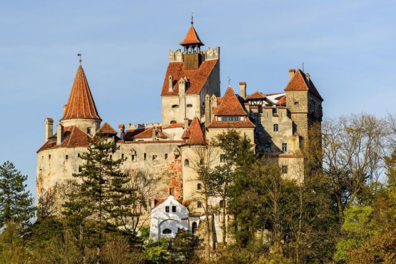 Bucharest: 3-Day Transylvania Halloween Tour - Day 2: Brasov and Bran Castle