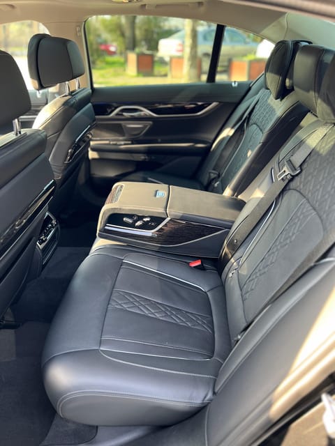 Bucharest: Bran Castle Day Trip With BMW 7 Series - Highlights of the Trip
