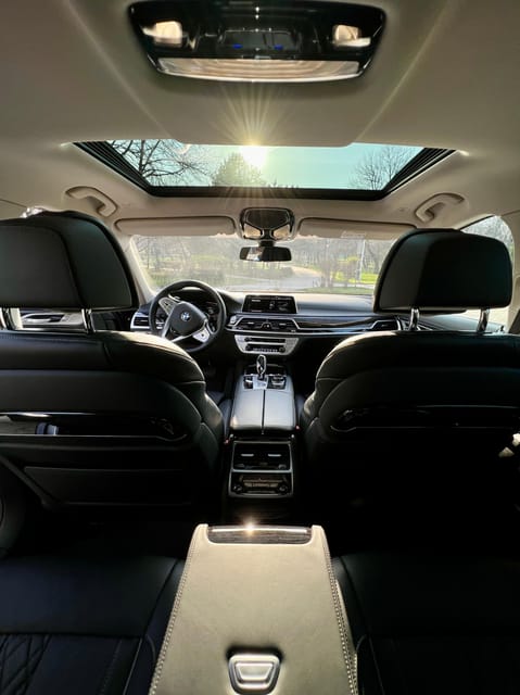 Bucharest: Bran Castle Day Trip With BMW 7 Series - Bran Castle Guided Tour