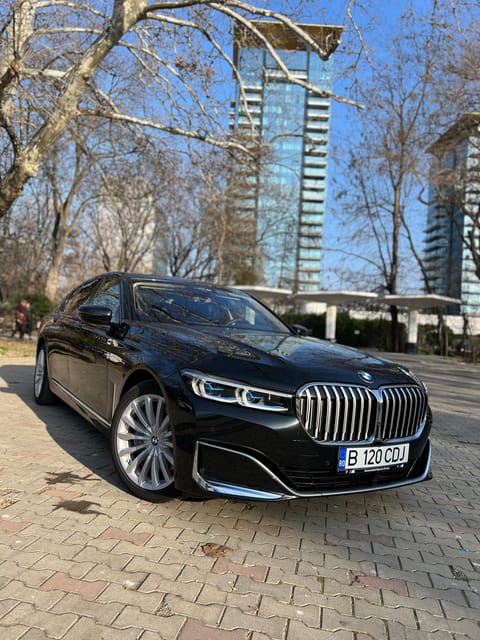 Bucharest: Bran Castle Day Trip With BMW 7 Series - Free Time in Brasov