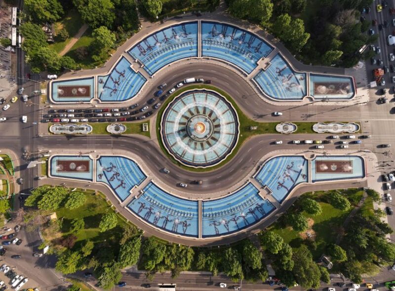Bucharest: Capture the Most Photogenic Spots With a Local - Group and Language Information