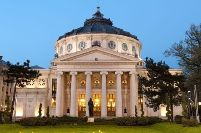 Bucharest: City Highlights Guided Private Tour 4h - Discovering National Village Museum