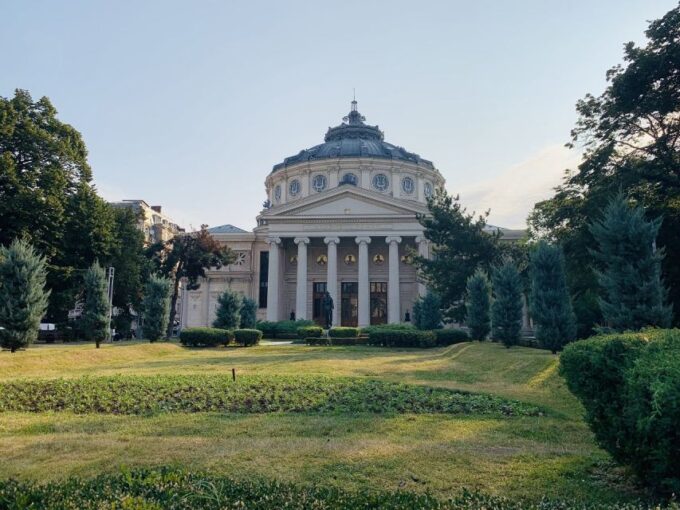 Bucharest City Tour and Wine Tasting - Tour Pricing