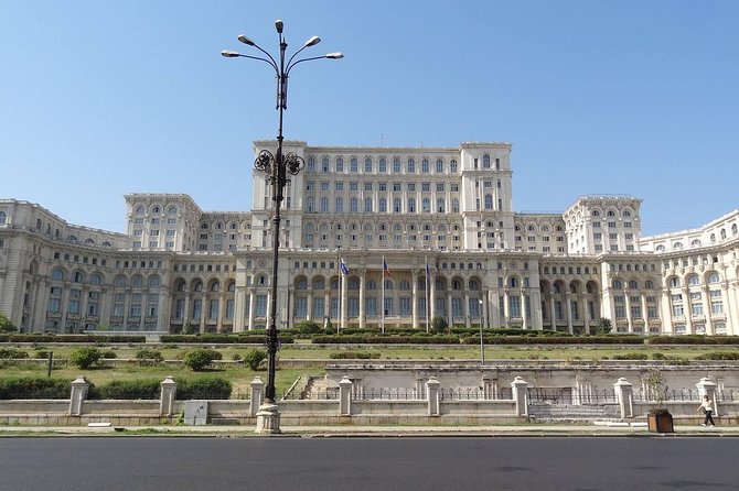 Bucharest City Tour & Traditional Home-made Cooking Experience - Discovering Bucharests Architecture