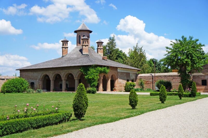 Bucharest: City Tour With Mogosoaia and Snagov Monastery - City Tour of Bucharest