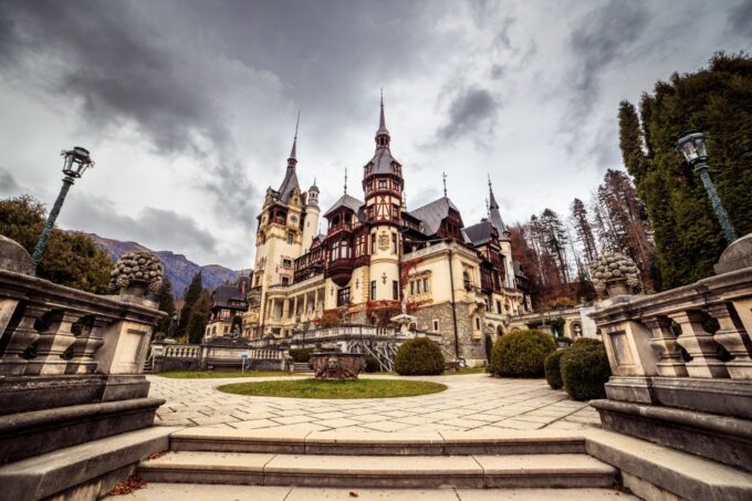 Bucharest: Dracula Castle, Peles Castle & Brasov Guided Tour - Frequently Asked Questions