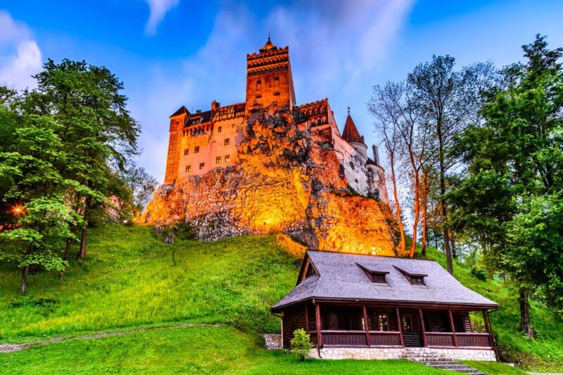 Bucharest: Draculas Castle, Peles Castle, & Brasov Old Town - Key Points
