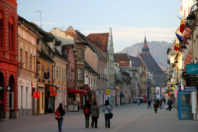 Bucharest: Draculas Castle, Peles Castle, & Brasov Old Town - Peles Castle
