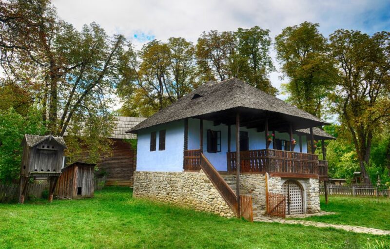 Bucharest: Half-Day Sightseeing Tour - Important Information