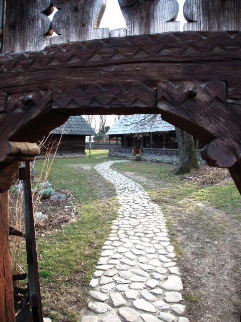 Bucharest Highlights - Full Day Private Walking Tour - Dimitrie Gusti National Village Museum