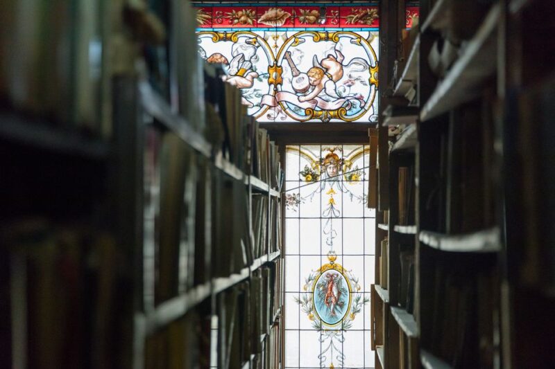 Bucharest: Instahood Stories Tour With Lunch Included - Inclusions