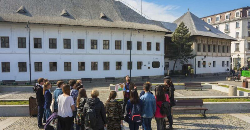 Bucharest: Old Town and Victory Avenue Highlights Tour - Key Points