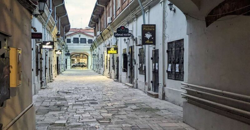 Bucharest: Old Town & Trendy Quarter Self-guided Walk - Experience and Highlights